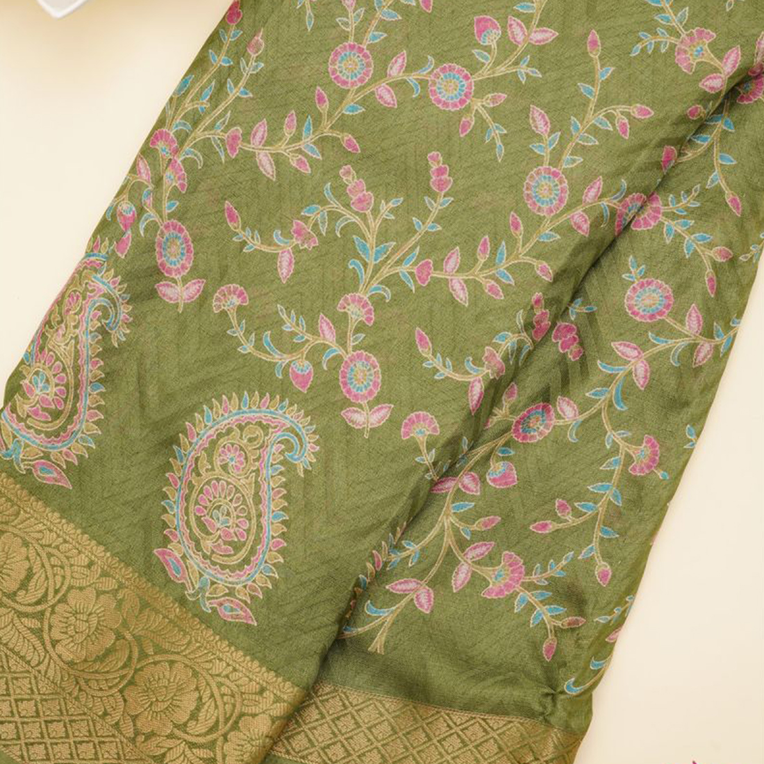 Fancy Marshmallow Georgette Saree 4