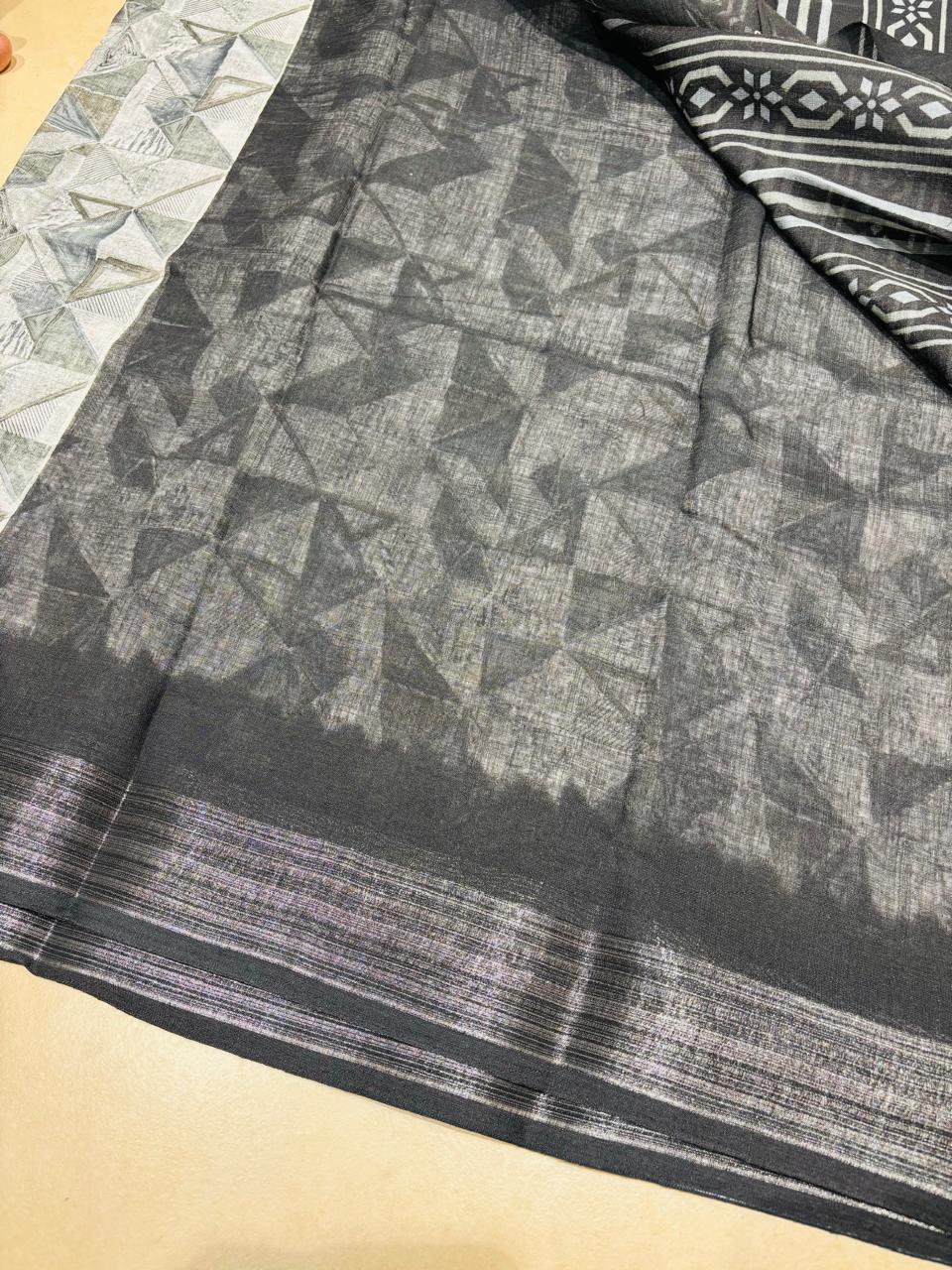 GEOMETRICAL LINEN ( BLACK & WHITE )